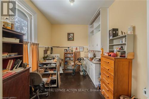 17 Hawarden Avenue, Brantford, ON - Indoor