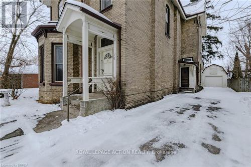 17 Hawarden Avenue, Brantford, ON - Outdoor