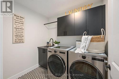 50 Royal Crescent, Southwold (Talbotville), ON - Indoor Photo Showing Laundry Room