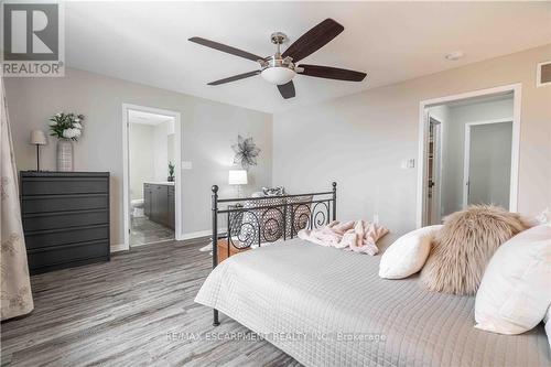 115 Larry Crescent, Haldimand, ON - Indoor Photo Showing Bedroom