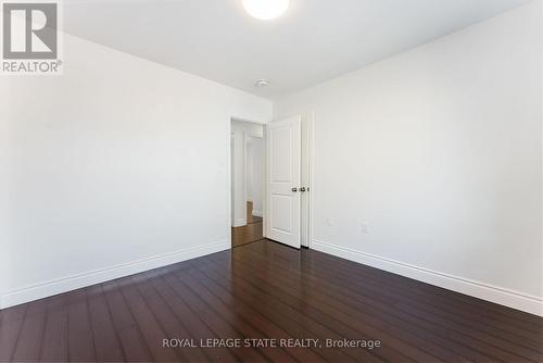 103 Wise Crescent, Hamilton, ON - Indoor Photo Showing Other Room