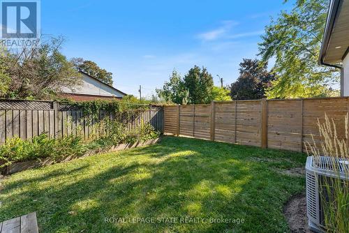 103 Wise Crescent, Hamilton, ON - Outdoor