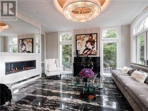 15 Chartwell Road, Oakville (Oo Old Oakville), ON - Indoor Photo Showing Living Room With Fireplace