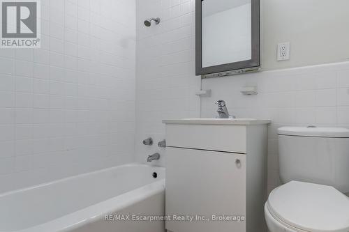 109 - 110 South Forster Park Drive, Oakville (Co Central), ON - Indoor Photo Showing Bathroom
