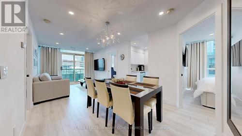 618 - 51 Lower Simcoe Street, Toronto, ON - Indoor Photo Showing Dining Room