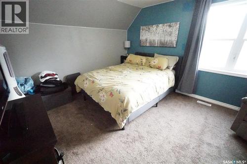 234 Lillooet Street W, Moose Jaw, SK - Indoor Photo Showing Bedroom