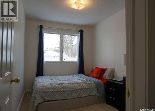 81 Mcnab Crescent, Regina, SK - Indoor Photo Showing Bedroom