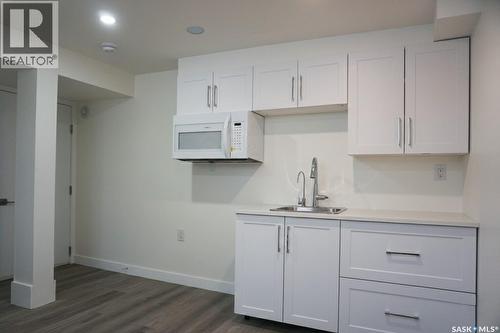 81 Mcnab Crescent, Regina, SK - Indoor Photo Showing Kitchen
