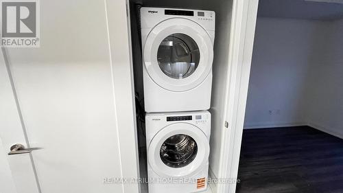 Washer and Dryer - 3001 - 20 Soudan Avenue, Toronto, ON - Indoor Photo Showing Laundry Room