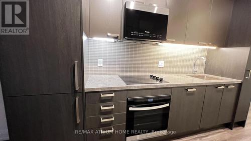 Kitchen - 3001 - 20 Soudan Avenue, Toronto, ON - Indoor Photo Showing Kitchen With Upgraded Kitchen
