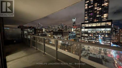 2205 - 280 Dundas Street W, Toronto, ON - Outdoor With View