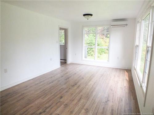 90 Weston Rd, Weston, NB 