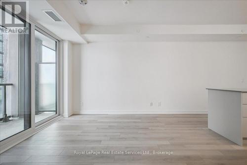 910B - 3071 Trafalgar Road, Oakville (Jm Joshua Meadows), ON - Indoor Photo Showing Other Room