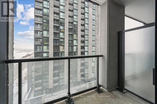 910B - 3071 Trafalgar Road, Oakville (Jm Joshua Meadows), ON - Outdoor With Balcony