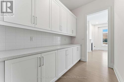 15 Saxby Farm Avenue, King, ON - Indoor