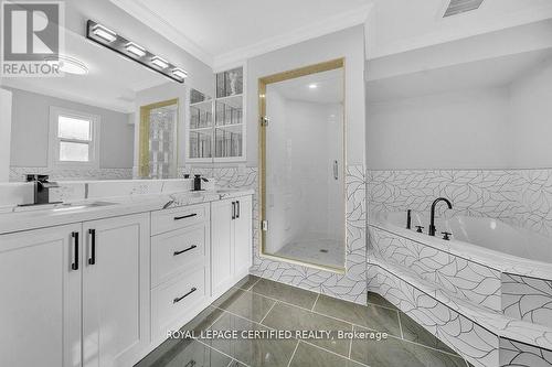 Upgraded Master Ensuite - 6062 Prairie Circle, Mississauga, ON - Indoor Photo Showing Bathroom
