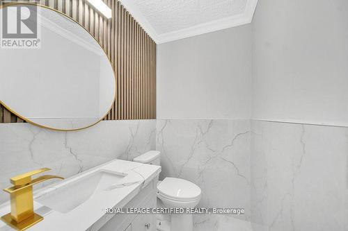 6062 Prairie Circle, Mississauga, ON - Indoor Photo Showing Bathroom