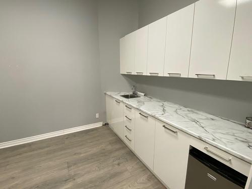 Bureau - 1089 Rue Melançon, Saint-Jérôme, QC - Indoor Photo Showing Kitchen