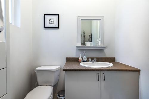 Bathroom - 6050 Av. De Monkland, Montréal (Côte-Des-Neiges/Notre-Dame-De-Grâce), QC 