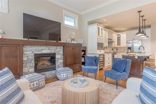 45-5251 Island Hwy West, Qualicum Beach, BC 