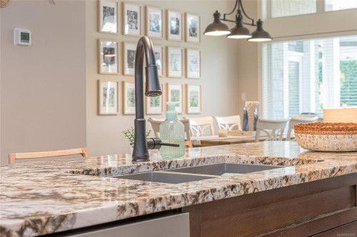 45-5251 Island Hwy West, Qualicum Beach, BC 