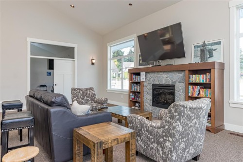 45-5251 Island Hwy West, Qualicum Beach, BC 