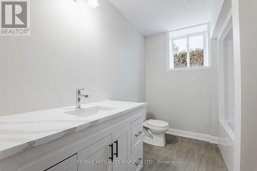 209 Ruby Drive, Cornwall, ON - Indoor Photo Showing Bathroom