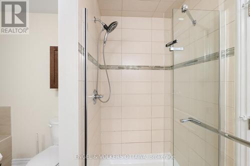 622 Moorpark Avenue, Ottawa, ON - Indoor Photo Showing Bathroom