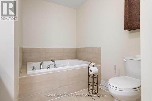 622 Moorpark Avenue, Ottawa, ON - Indoor Photo Showing Bathroom
