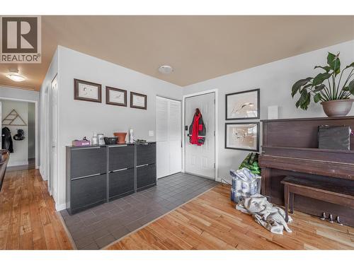 292 Juniper Drive, Logan Lake, BC - Indoor Photo Showing Other Room