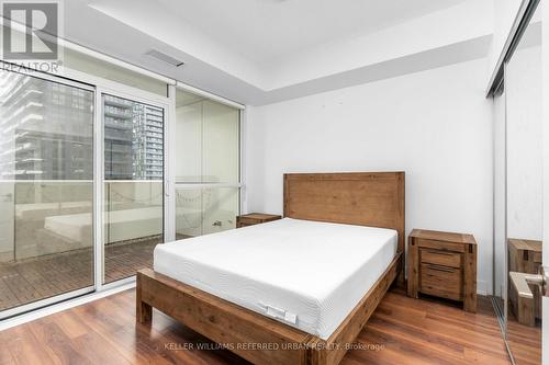 2307 - 318 Richmond Street W, Toronto, ON - Indoor Photo Showing Bedroom