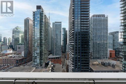 2307 - 318 Richmond Street W, Toronto, ON - Outdoor With Facade