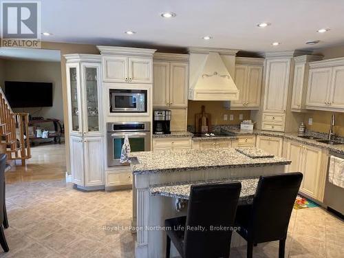 218 Nipissing Street, West Nipissing (Sturgeon Falls), ON - Indoor Photo Showing Kitchen With Upgraded Kitchen