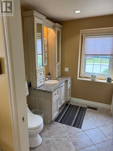 218 Nipissing Street, West Nipissing (Sturgeon Falls), ON - Indoor Photo Showing Bathroom