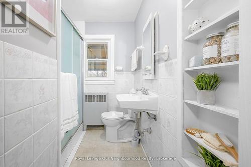 221 Liberty Street N, Clarington (Bowmanville), ON - Indoor Photo Showing Bathroom
