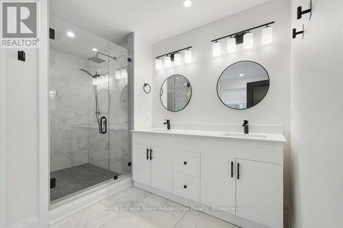 6pc Ensuite - 18 Avery Court, Parry Sound, ON - Indoor Photo Showing Bathroom
