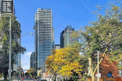 1007 - 110 Broadway Avenue, Toronto, ON - Outdoor With Facade