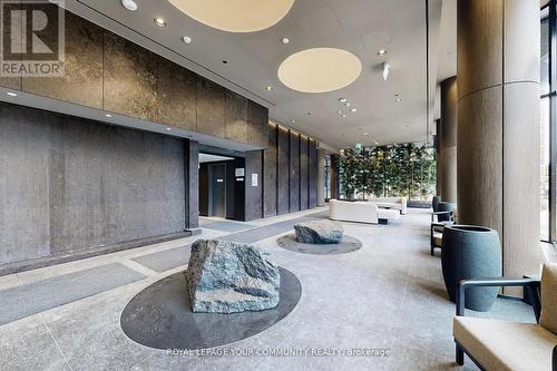 1007 - 110 Broadway Avenue, Toronto, ON - Indoor Photo Showing Other Room