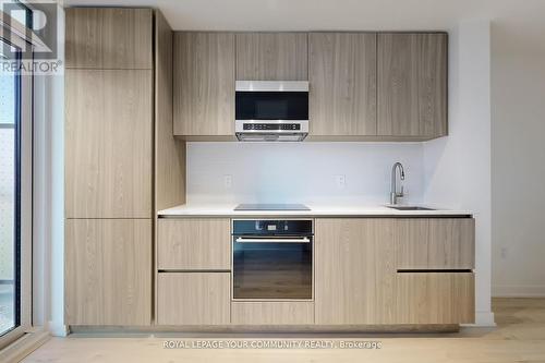 1007 - 110 Broadway Avenue, Toronto, ON - Indoor