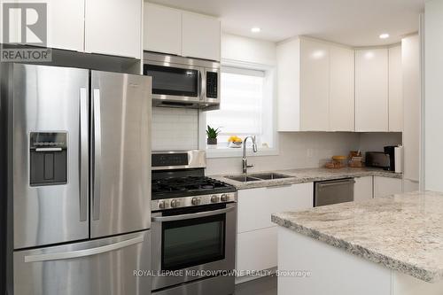 2 - 29 Broadview Avenue, Mississauga, ON - Indoor Photo Showing Kitchen With Stainless Steel Kitchen With Double Sink With Upgraded Kitchen