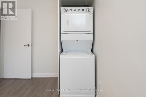 2 - 29 Broadview Avenue, Mississauga, ON - Indoor Photo Showing Laundry Room