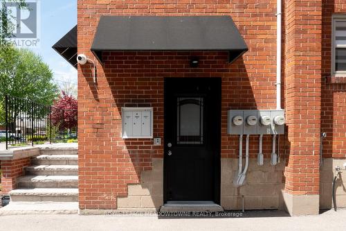 2 - 29 Broadview Avenue, Mississauga, ON - Outdoor