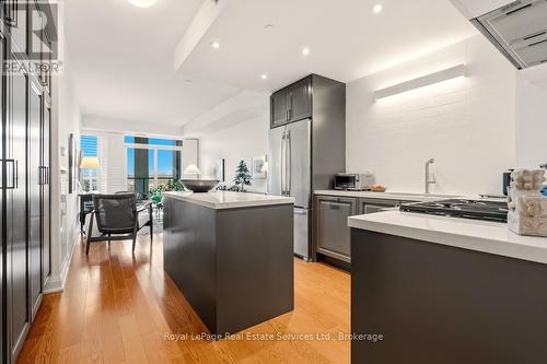 508 - 11 Bronte Road, Oakville (Br Bronte), ON - Indoor Photo Showing Kitchen With Stainless Steel Kitchen With Upgraded Kitchen