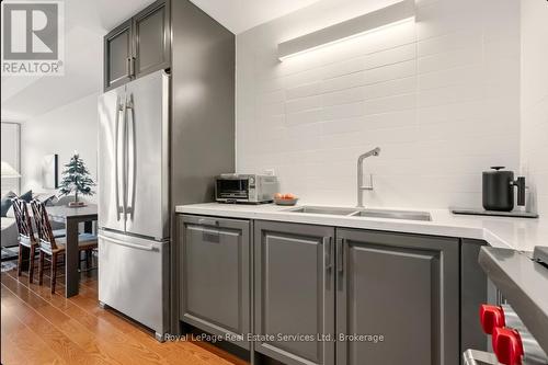 508 - 11 Bronte Road, Oakville (Br Bronte), ON - Indoor Photo Showing Kitchen With Stainless Steel Kitchen