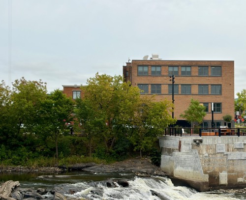 Vue sur l'eau - 002-294 Rue Labelle, Saint-Jérôme, QC 