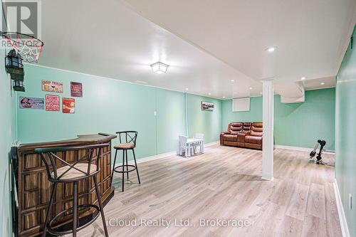 5 Gloucester Place, Brampton, ON - Indoor Photo Showing Other Room