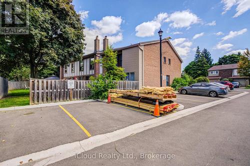5 Gloucester Place, Brampton, ON - Outdoor