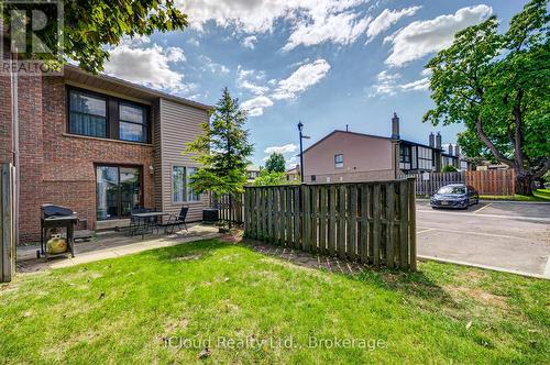 5 Gloucester Place, Brampton, ON - Outdoor