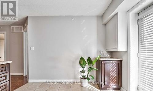 105 - 4005 Kilmer Drive, Burlington, ON - Indoor