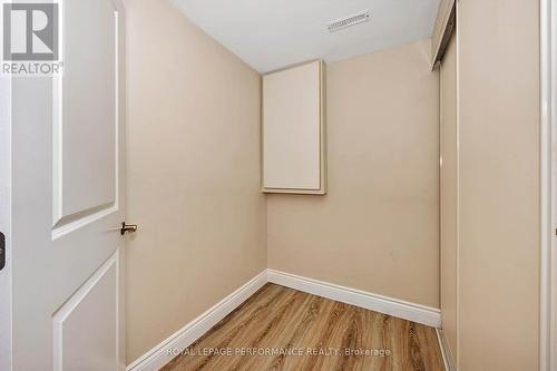 B - 336 Tulip Crescent, Ottawa, ON - Indoor Photo Showing Other Room